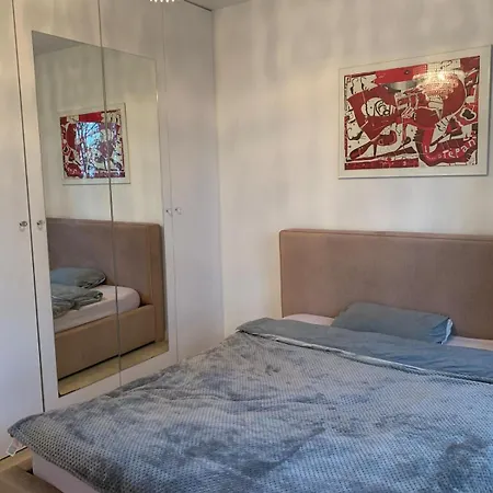 Elegant 2room Just 12 Min To The 아파트